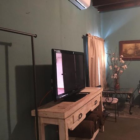 Hostal Dona Carlota Hotel Cuatrociénegas de Carranza Kültér fotó
