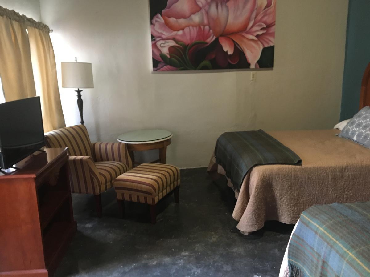 Hostal Dona Carlota Hotel Cuatrociénegas de Carranza Kültér fotó